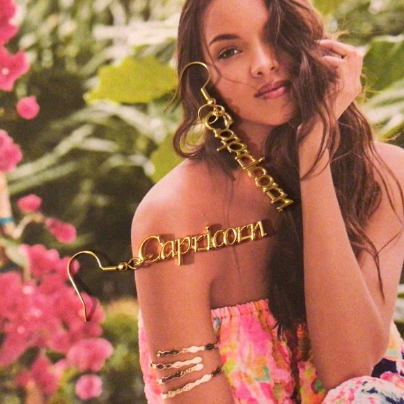 Capricorn 18k gold earrings astrology horoscope - Picture 1 of 3